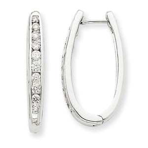14k White Gold Diamond Oval Hoop Earrings